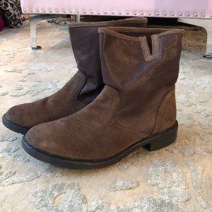Sundance brown leather & suede bootie size 8.